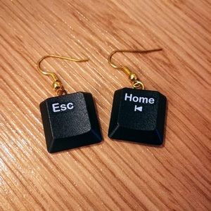 NEW Unique cool design recycled keyboard earrings
